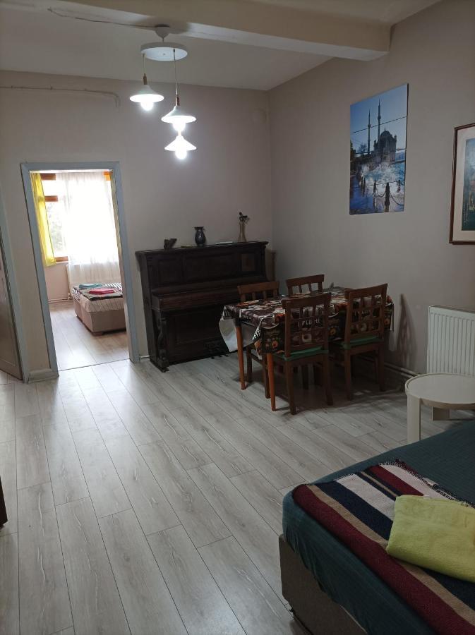 Appartement Retro & Wood à Istambul Extérieur photo